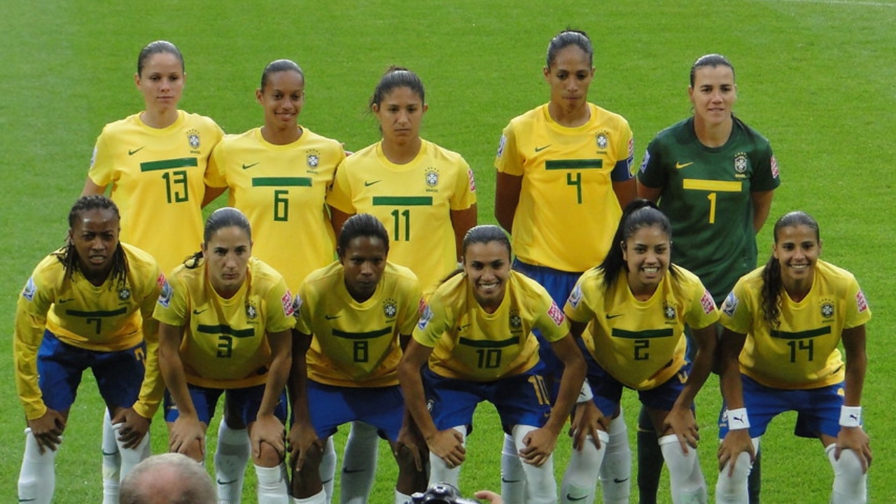 Em que ano surgiu o futebol feminino?