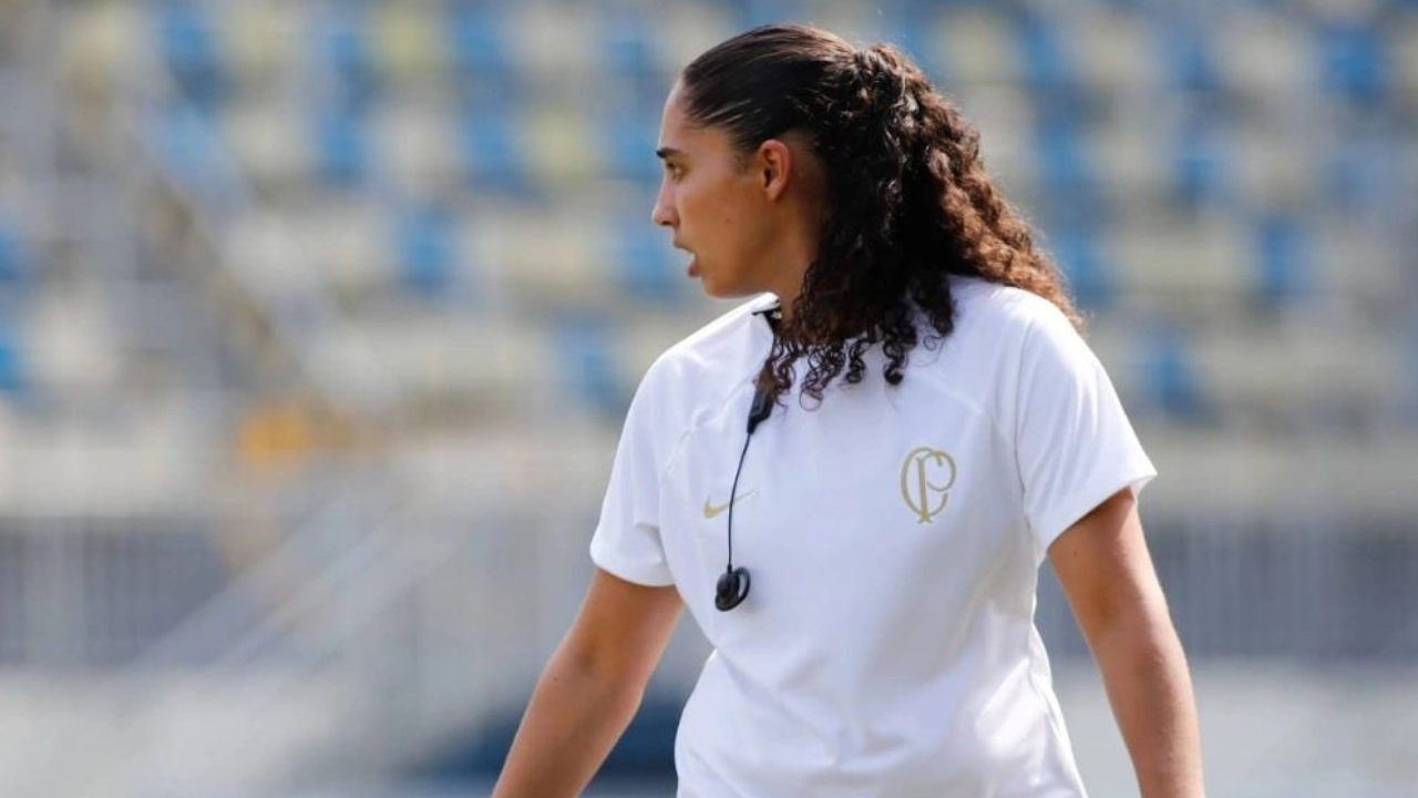 Analista de desempenho assume base do futebol feminino do Corinthians